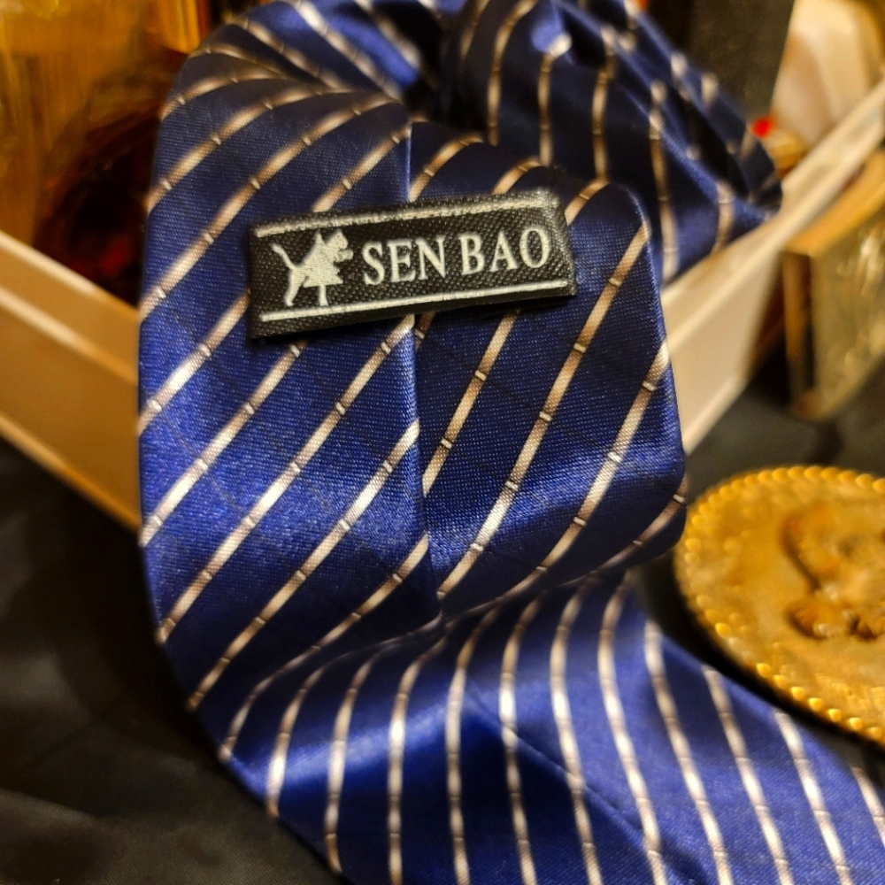 Sen Bao Men's stripe Satin Tie Navy/Tan
